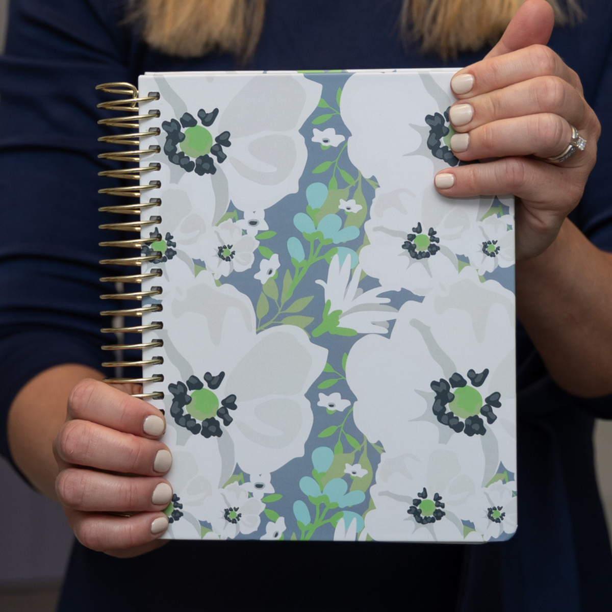 2027 Weekly Planner - Morning Bloom