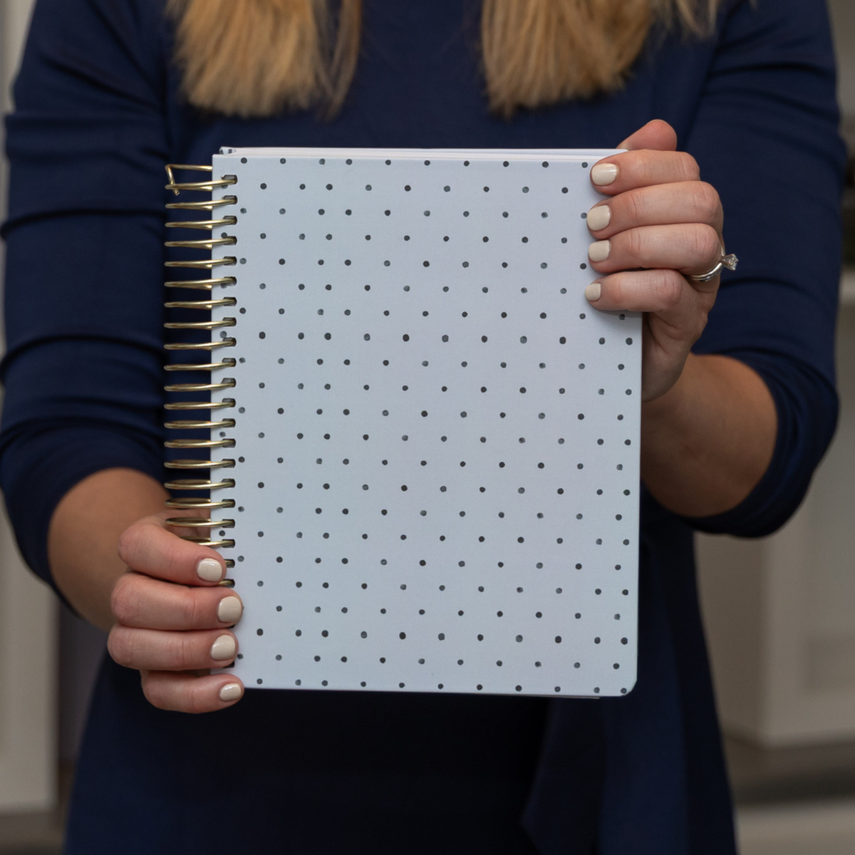 2027 Weekly Planner - Moonlit Dots