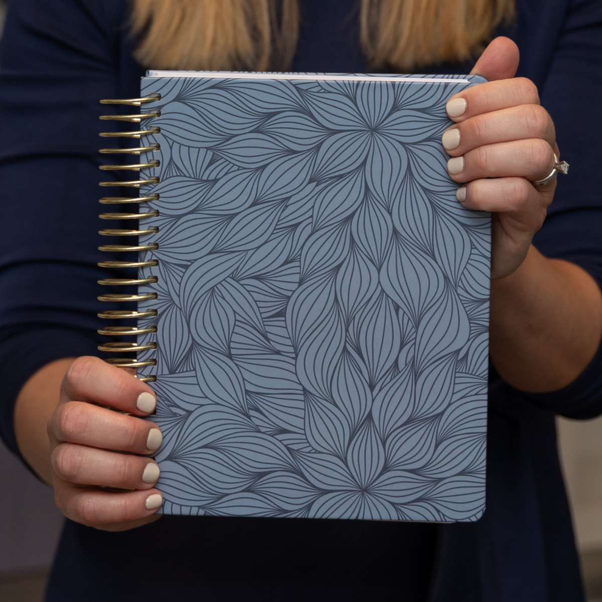 2027 Weekly Planner - Midnight Petals